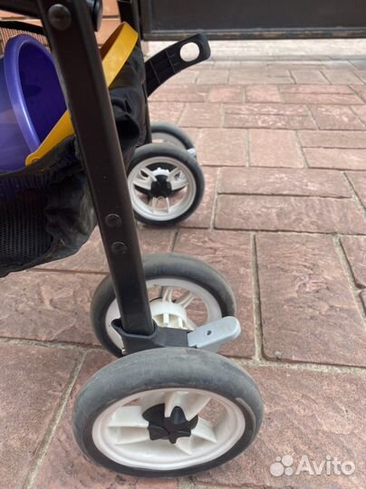 Прогулочная коляска