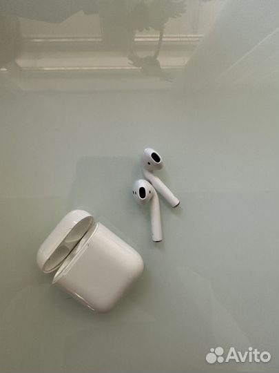 Наушники Airpods
