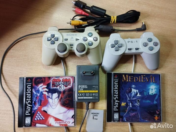 Приставка Sony PlayStation One