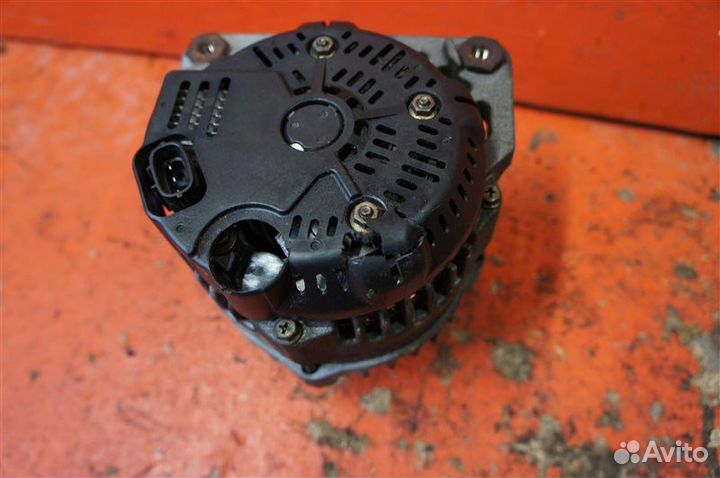 Генератор Nissan Tiida NC11 HR15DE