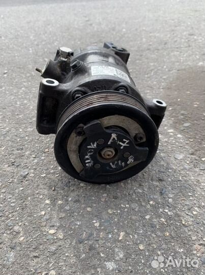 Компрессор кондиционера Skoda Octavia A7