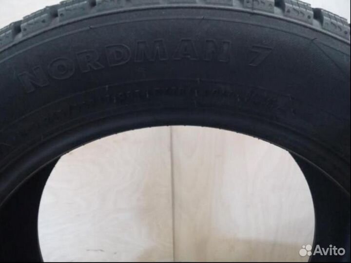 Nokian Tyres Nordman 7 215/55 R17 98T