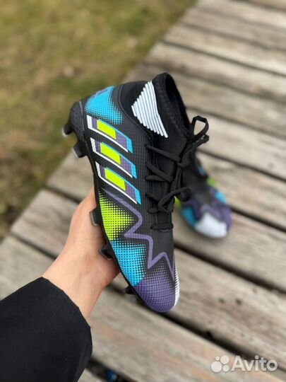Футбольные бутсы Adidas Predator