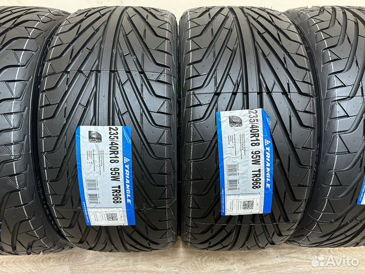 Triangle TR968 235/40 R18 97W