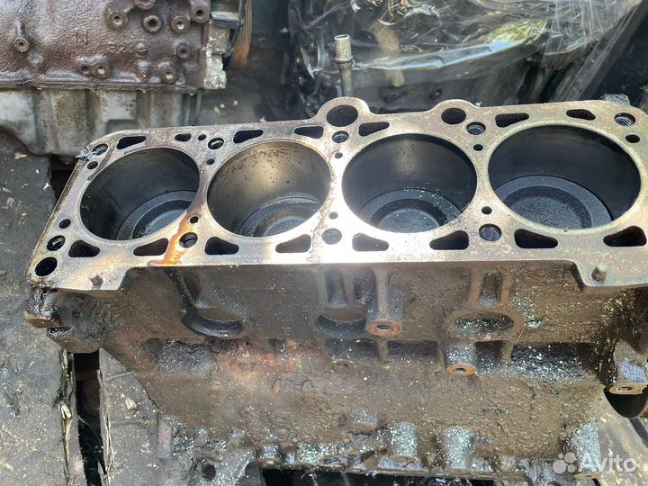 Блок двс Audi 80 SF