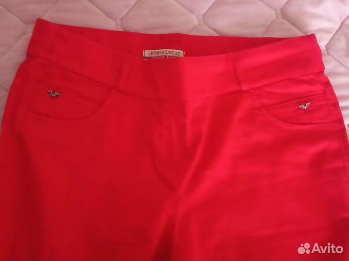 Блузка и бриджи