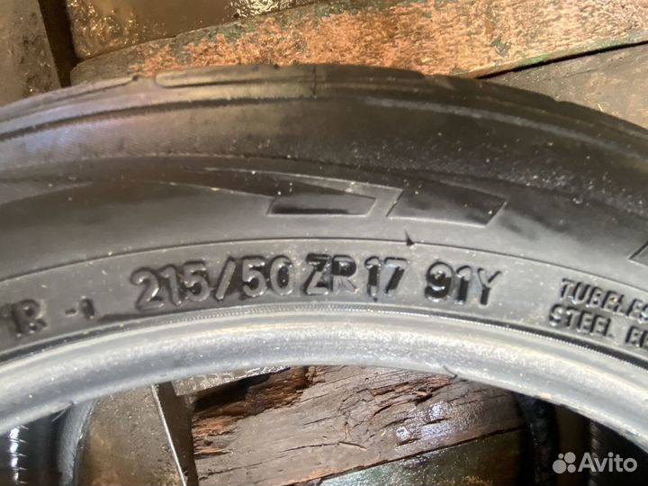 Toyo Proxes 1 215/50 R17 91Y