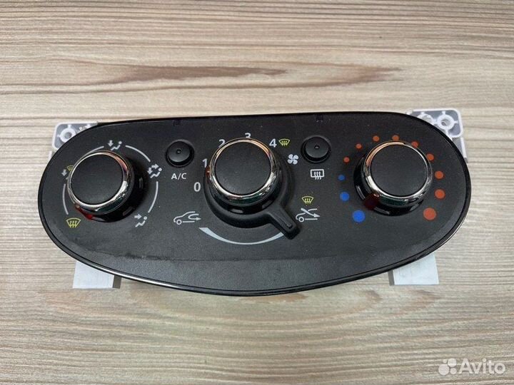 Блок управления печкой Renault Logan