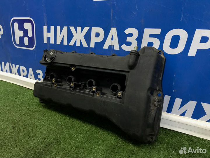 Крышка клапанная (гбц) передняя Mitsubishi