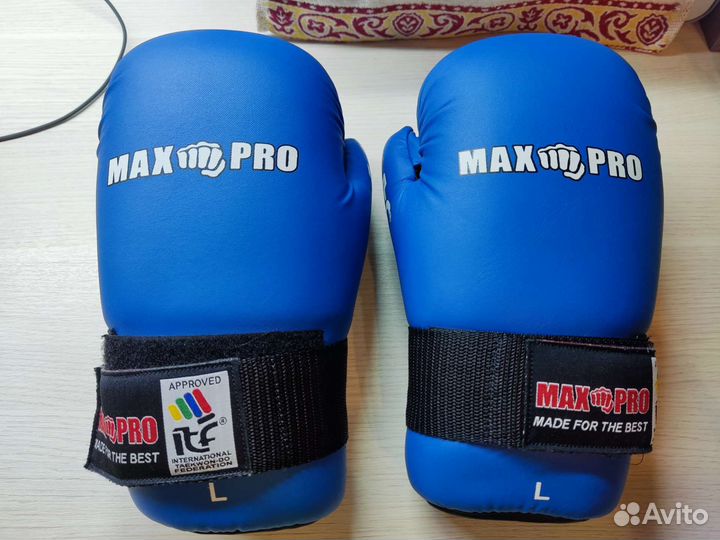 Перчатки для тхэквондо