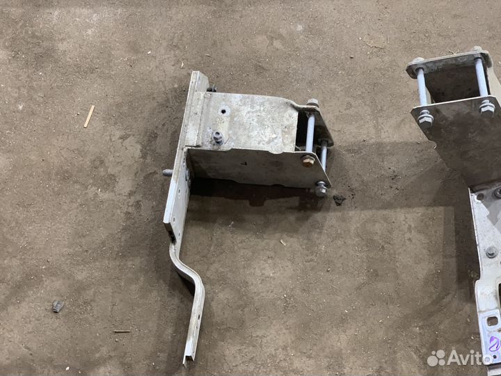 Кронштейн усилителя переднего бампера BMW X6 F16