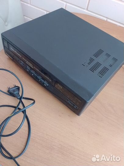 Продам видеомагнитофон