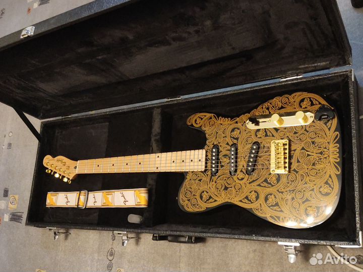 Электрогитара