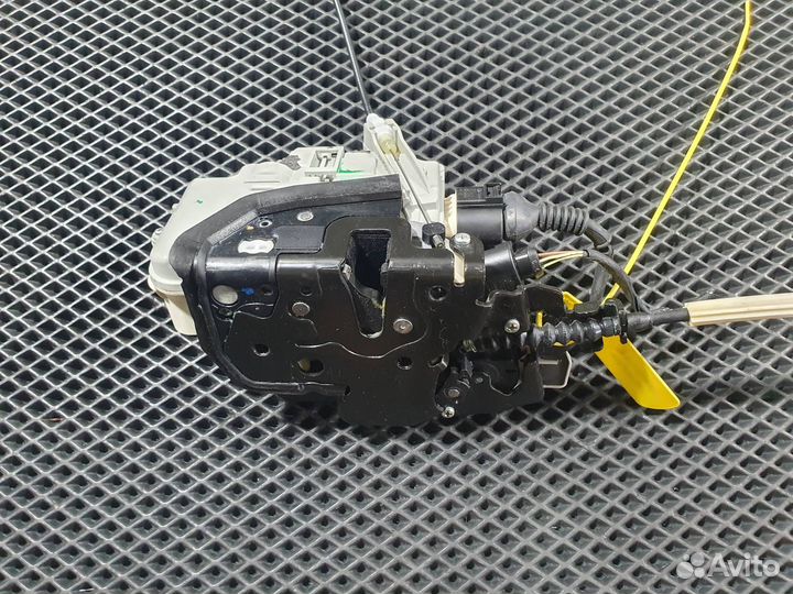 Замок двери передней левой, Audi A8 D4/4H 2015