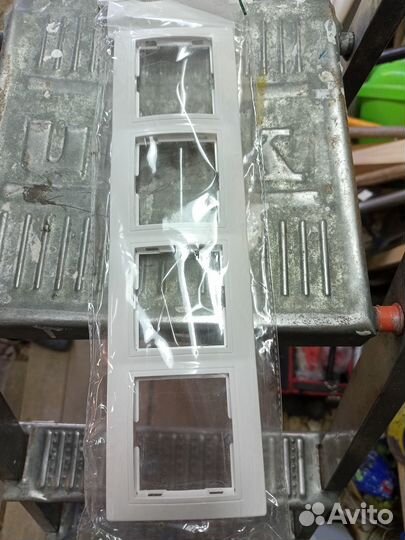 Выключатели