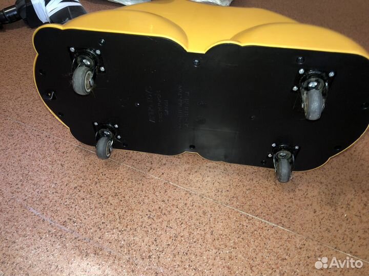 Детская машинка каталка