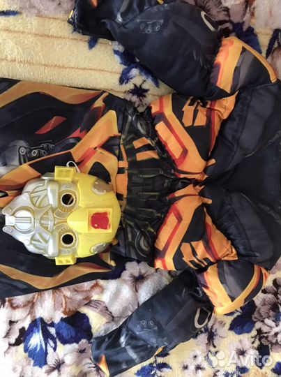 Продам костюм робота,рост до 140