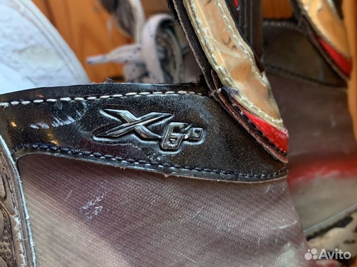 Коньки хоккейные