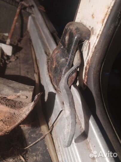 Ручка открывания багажника Москвич 408