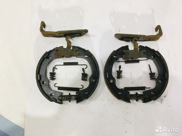 Комплект колодок ручника kia ceed 1