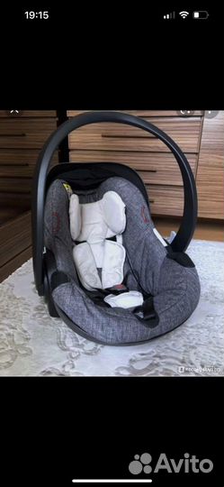 Автокресло stokke izi