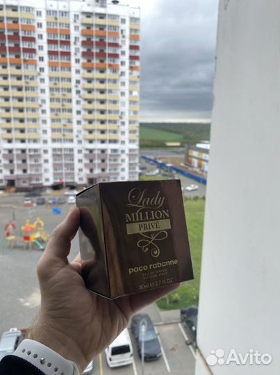 Духи леди миллион