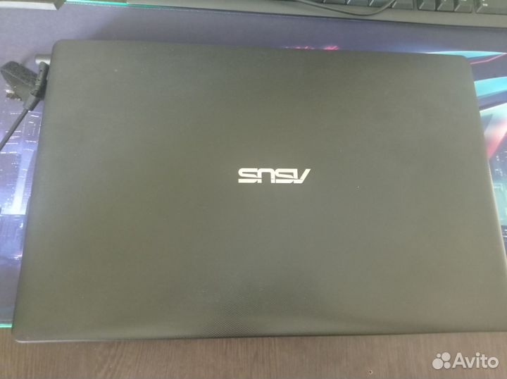 Ноутбук asus