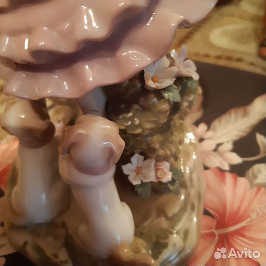 Девочка с собачками