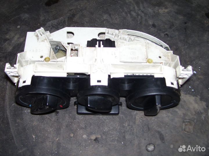 Шкода октавия переключатель отопителя