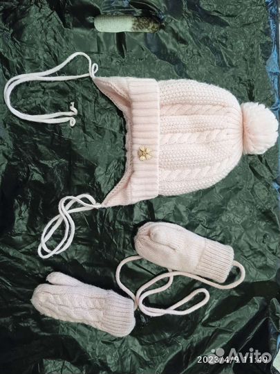 Шапка и варежки