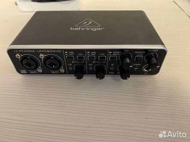 Звуковая карта Behringer UMC240HD