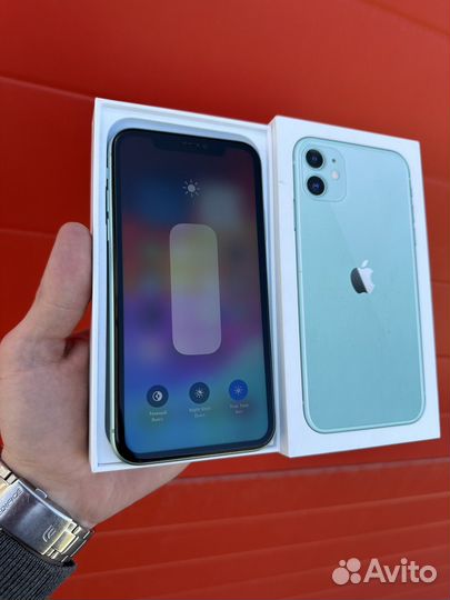iPhone 11, 64 ГБ