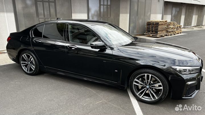 BMW 7 серия 2.0 AT, 2019, 83 880 км