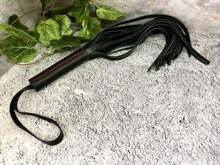 Плетка кожаная
