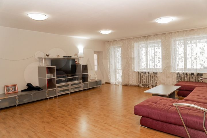 4-к. квартира, 188,4 м², 2/6 эт.