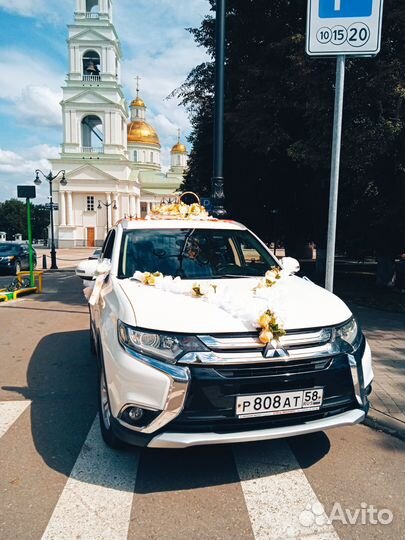 Свадебные украшения, ленты,кольца на авто