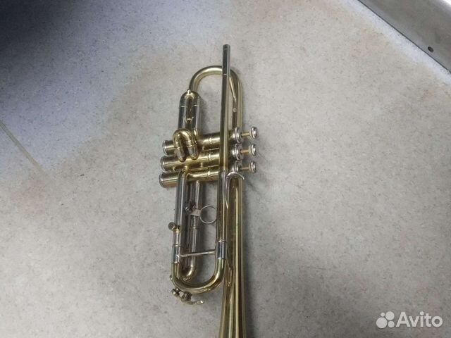 Труба музыкальный инструмент