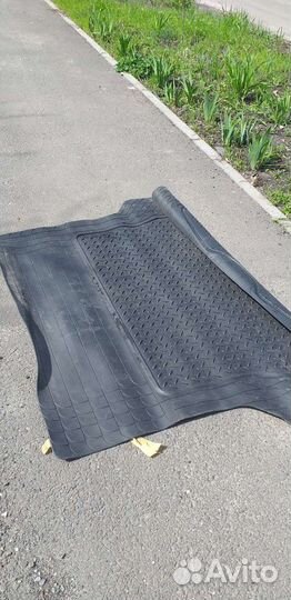 Коврик в багажник