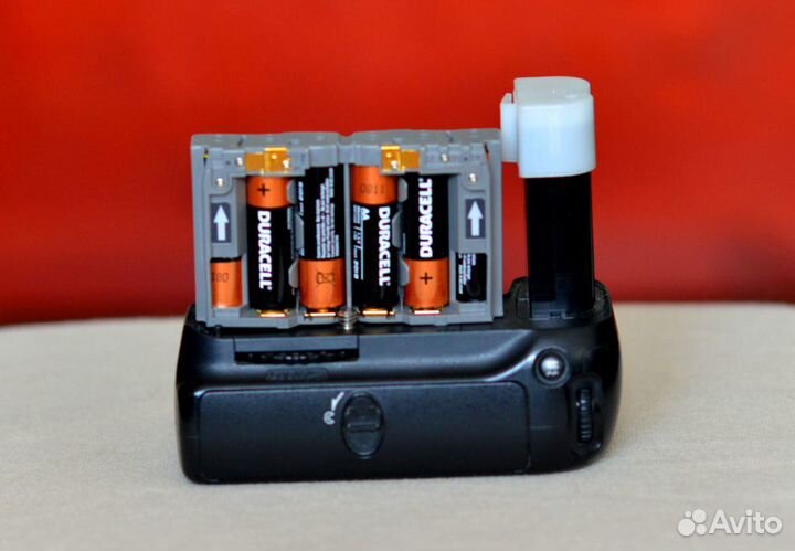 Рукоятка Nikon MB-D80 оригинальная состояние новой