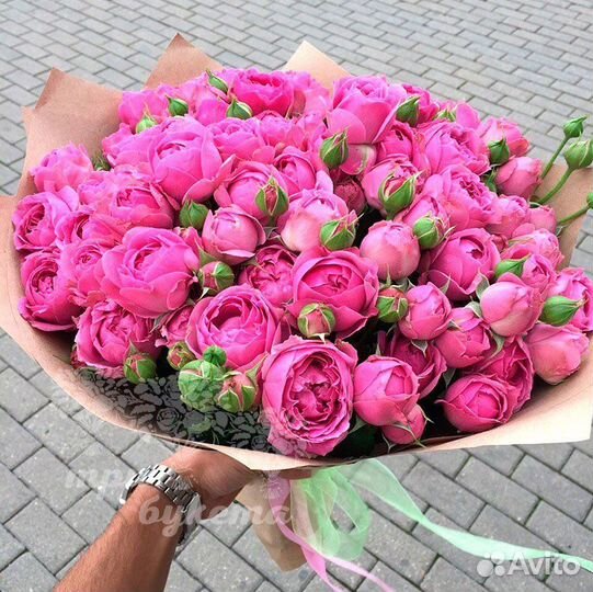 Роззы пионовидные Букет пионовидных роз