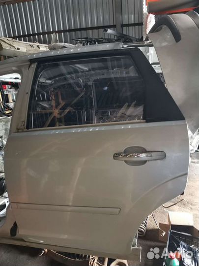 Дверь задняя левая Focus 2 универсал