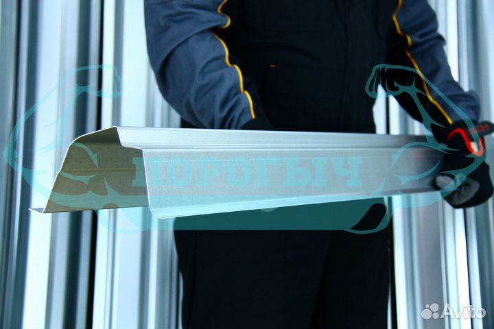 Ремотный порог Nissan Cefiro A33 левый