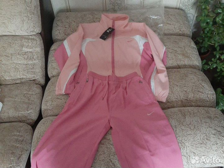 Костюм спортивный новый