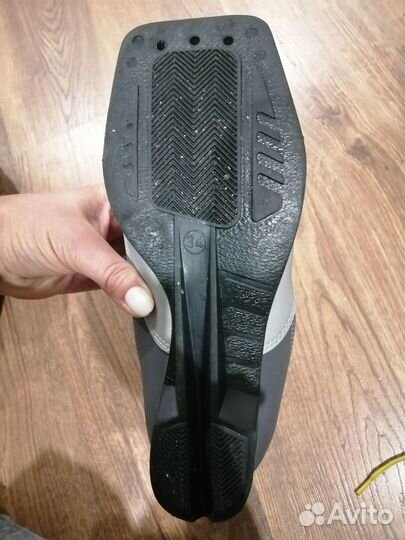 Лыжные ботинки