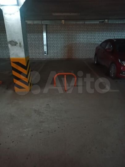 Машиноместо, 15 м²