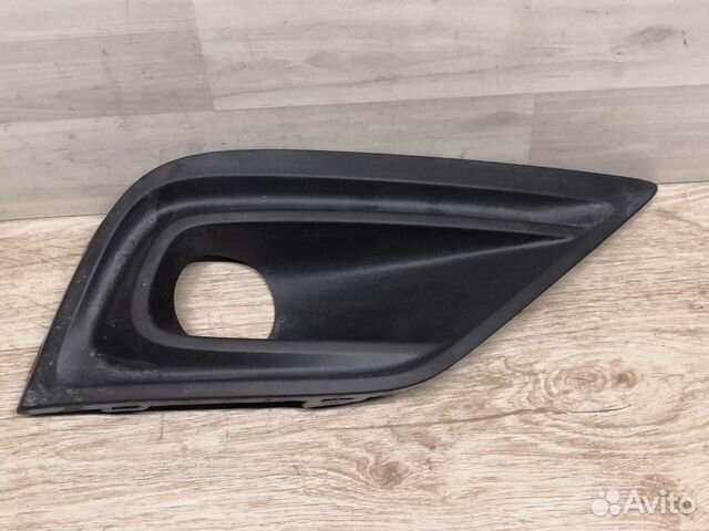 Рамка противотуманой фары правой Renault Arkana