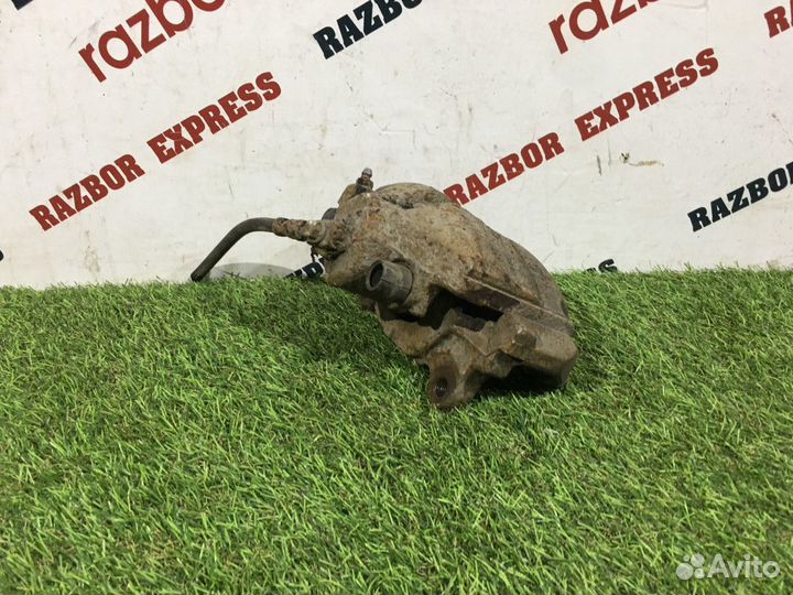 Суппорт тормозной передний правый Skoda Octavia A5