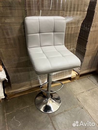 Барные стулья со спинкой Pascal