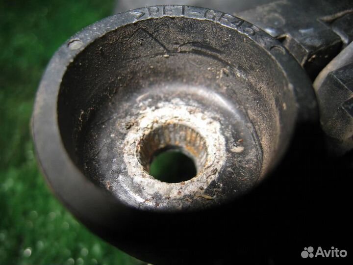 Поводок стеклоочистителя задний Toyota RAV4 A2 20