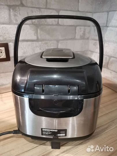 Мультиварка redmond